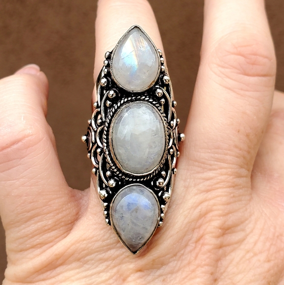 New Rainbow Moonstone 925 Silver Statement Ring. - Picture 10 of 14
